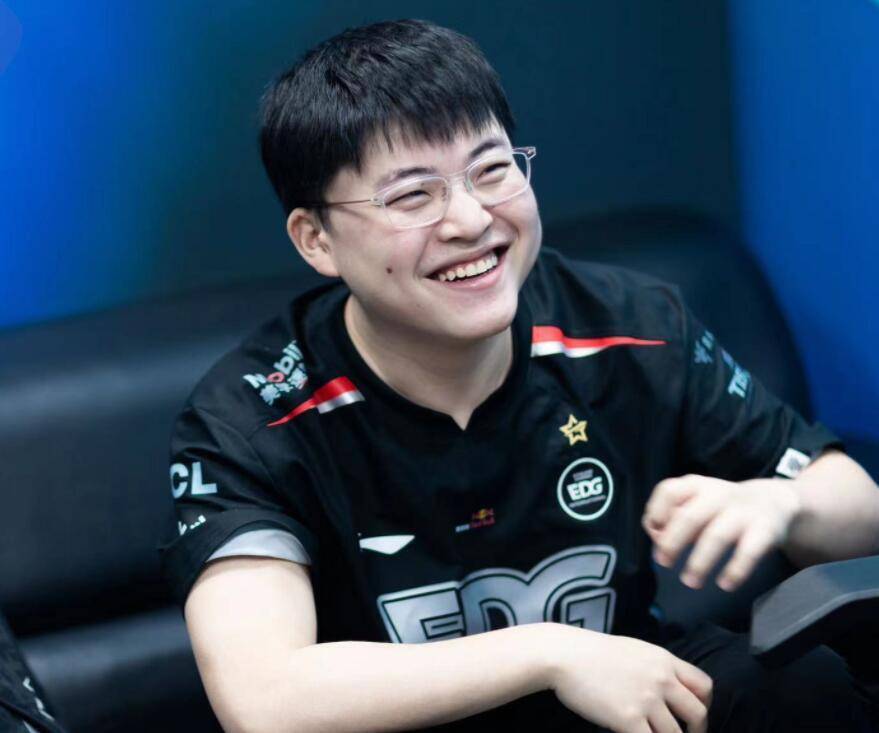  Uzi赛事官方发布高光表现新规，切尔西争议不断！
